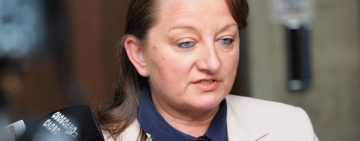 Сачева изключва преосмисляне на увеличението на осигуровките и данък дивидент